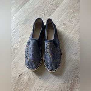Tom Poms - Women's Lace Espadrilles